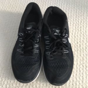 Nike flex running shoe